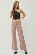 Cargar imagen en el visor de la galería, RISEN Mauve High Rise Wide Leg Denim Cargo Jeans