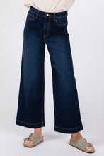 Cargar imagen en el visor de la galería, SAGE + FIG Blue Washed Denim Relaxed Fit Wide Leg Jeans