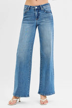 Load image into Gallery viewer, RISEN Low Rise Wide Leg Jeans