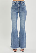 Cargar imagen en el visor de la galería, RISEN High Waist Raw Hem Flared Leg Blue Denim Jeans