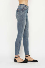 Load image into Gallery viewer, Judy Blue Tummy Control Vintage Wash Hem Destroy Blue Denim Skinny Jeans