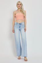 Cargar imagen en el visor de la galería, RISEN Wide Leg V Dipped Front Waist Light Blue Denim Jeans