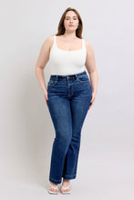 Load image into Gallery viewer, Judy Blue High Rise Flared Leg Jeans