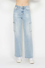 Load image into Gallery viewer, Judy Blue Straight Leg Light Blue Denim Cargo Jeans