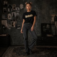Carregar imagem no visualizador da galeria, Slightly Unhinged Psycho Women's Organic Cotton T-Shirt