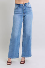 Ladda upp bild till gallerivisning, Judy Blue Wide Leg Medium Blue Washed Denim Jeans