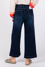Cargar imagen en el visor de la galería, SAGE + FIG Blue Washed Denim Relaxed Fit Wide Leg Jeans