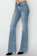 Load image into Gallery viewer, RISEN Mid Rise Blue Wash Denim Bootcut Jeans