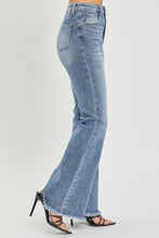 Cargar imagen en el visor de la galería, RISEN High Waist Raw Hem Flared Leg Blue Denim Jeans