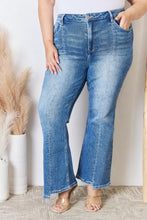 Carica l'immagine nel visualizzatore di Gallery, RISEN High Waisted Washed Blue Denim Flared Leg Jeans