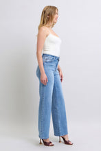 Ladda upp bild till gallerivisning, Judy Blue Wide Leg Medium Blue Washed Denim Jeans
