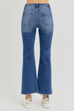 Carregar imagem no visualizador da galeria, RISEN High Rise Distressed Crop Flared Leg Blue Denim Jeans