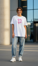 Carregar imagem no visualizador da galeria, Playful Girly Girl T-Shirt