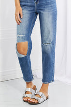 Cargar imagen en el visor de la galería, RISEN Emily High Rise Destroyed Straight Leg Relaxed Fit Cropped Blue Denim Jeans