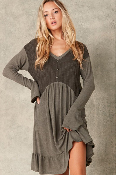 Sugarfox Two-Tone Long Sleeve Ruffled Hem Soft Knit Dress