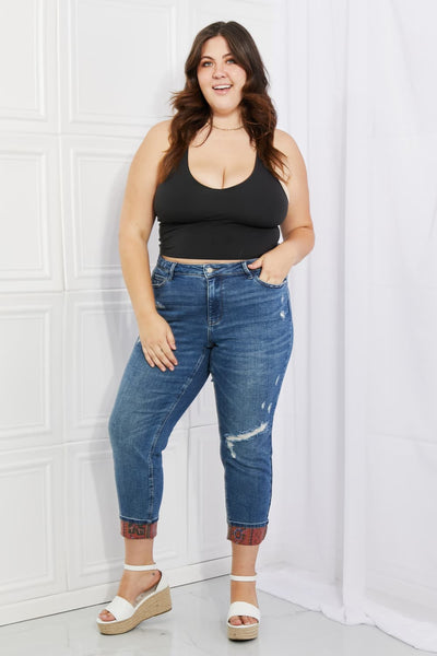 FASHION INFLUENCERS FAVORITE! Judy Blue "Gina" Mid Rise Distressed Paisley Cuffed Boyfriend Jeans