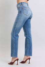 Carregar imagem no visualizador da galeria, Judy Blue Wash Thermal Wash Straight Leg Blue Denim Jeans
