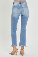 Carregar imagem no visualizador da galeria, RISEN Raw Frayed Hem Cropped Straight Leg Blue Denim Jeans
