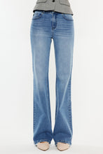 Carica l&#39;immagine nel visualizzatore di Gallery, Kancan Ultra High Rise Cat&#39;s Whiskers Blue Denim Jeans
