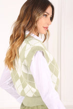 Ladda upp bild till gallerivisning, Lilou Green Argyle Yarn Dyed Knit Sweater Vest
