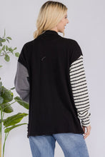 Cargar imagen en el visor de la galería, Celeste Striped Button Up Dropped Shoulder Shacket
