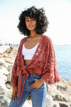 Cargar imagen en el visor de la galería, Crochet Floral Petal Kimono Wrap
