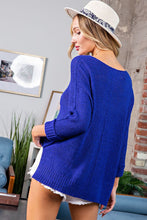 Carregar imagem no visualizador da galeria, Crew Neck Knit Sweater
