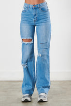 Загрузить изображение в средство просмотра галереи, Distressed Wide Leg Jeans
