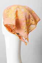 Carica l&#39;immagine nel visualizzatore di Gallery, Leto Bohemian Floral Lace Headscarf
