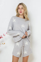 Загрузить изображение в средство просмотра галереи, Soft Long Sleeve Star Print Top and Short Set
