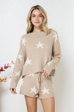 Загрузить изображение в средство просмотра галереи, Soft Long Sleeve Star Print Top and Short Set
