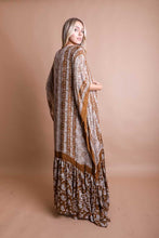 Загрузить изображение в средство просмотра галереи, Paisley Tapestry Free Flow Kimono
