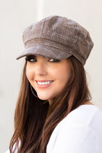 Cargar imagen en el visor de la galería, Ali&#39;s Corner Plaid Newsboy Caps
