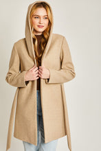 Carregar imagem no visualizador da galeria, JQ Fleece Belted Hoodie Coat
