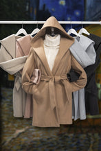 Carregar imagem no visualizador da galeria, JQ Fleece Belted Hoodie Coat
