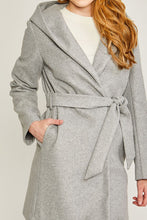 Carregar imagem no visualizador da galeria, JQ Fleece Belted Hoodie Coat
