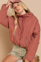 Cargar imagen en el visor de la galería, Quilted With Zipper Closure Jacket
