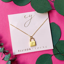 Carregar imagem no visualizador da galeria, Scripted Notes Locket Initial Necklace
