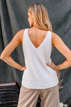 Carregar imagem no visualizador da galeria, Front and Back Deep V-Neck Tank Top
