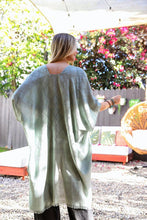 Load image into Gallery viewer, Leto Diamond Embroidered Frayed Trim Kimono
