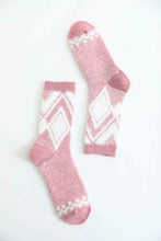 Cargar imagen en el visor de la galería, Faux Mohair Diamond Pattern Socks
