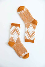 Cargar imagen en el visor de la galería, Faux Mohair Diamond Pattern Socks
