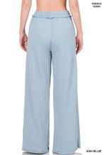 Carregar imagem no visualizador da galeria, French Terry Drawstring Waist Raw Edge Hem Pants
