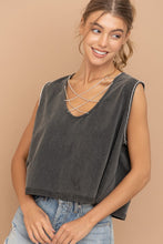 Carregar imagem no visualizador da galeria, Mineral Washed Rhinestone Tank
