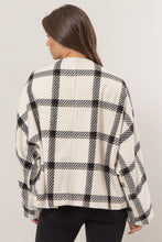 Cargar imagen en el visor de la galería, HYFVE Plaid Deep V Button Down Jacket
