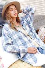 Carregar imagem no visualizador da galeria, La Miel Plaid Button Down Shirt
