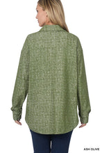 Carregar imagem no visualizador da galeria, Melange Knit Long Sleeve Shacket With Pockets
