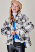 Carregar imagem no visualizador da galeria, Madelyn Jacket
