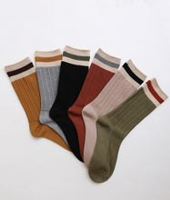 Cargar imagen en el visor de la galería, Color Block Socks
