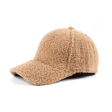 Carregar imagem no visualizador da galeria, Ali&#39;s Corner Boucle Sherpa Teddy Bear Knit Ball Cap
